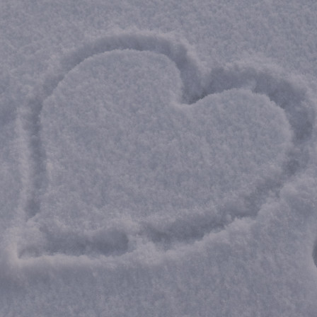 Un coeur dans la neige